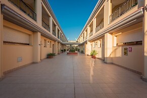 Stylish Residence Le Fontane 1 Bedroom Sleeps 4