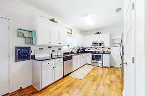 4014 Rookery 3 Cottage With two Pools and Beach Amenities