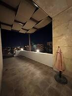 Abdoun Rooftop 2bedroom Kh&sh 02