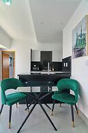 Central Suites Tower