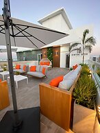 Central Suites Tower