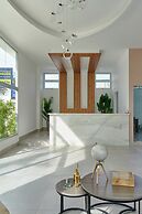 Central Suites Tower