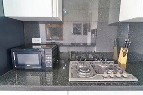 Central Suites Tower