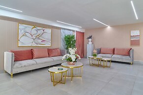 Central Suites Tower