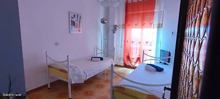 Room in Apartment - La Palma Double Room With Balcony Lapalmarooms