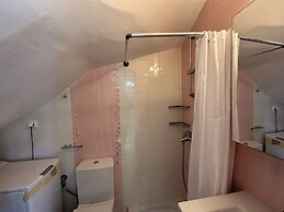 Relax in This Sithonia Property With Great Ocean Views