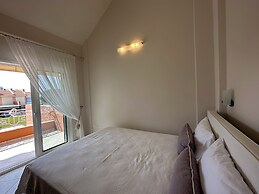 Relax in This Sithonia Property With Great Ocean Views