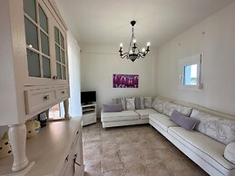 Relax in This Sithonia Property With Great Ocean Views