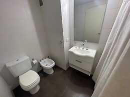 Studio Apartment on 13th Floor Above 9 de Julio Avenue