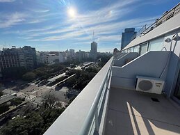 Studio Apartment on 13th Floor Above 9 de Julio Avenue