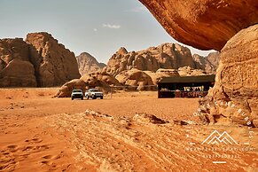 Wild Oryx Camp Bubbles