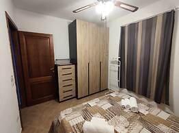 Villa 6 Beds Just Minutes From San Teodoro