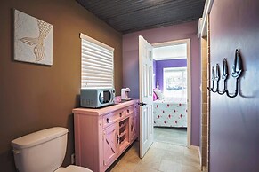 Room-flamingo Room on the Cotee River