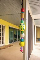 Room-flamingo Room on the Cotee River