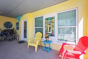 Room-flamingo Room on the Cotee River