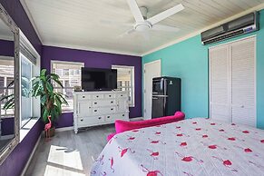 Room-flamingo Room on the Cotee River