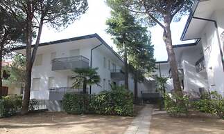 Apartment in a Small Building Near the Beach