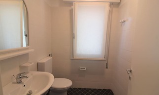 Apartment in a Small Building Near the Beach