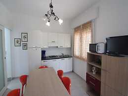 Luminous Seaside Villa in Lignano Riviera