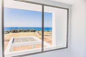 Starlight Villa Guro - 4bd, 4ba, 4min To Beach