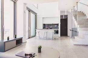 Starlight Villa Guro - 4bd, 4ba, 4min To Beach