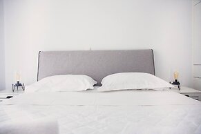 Starlight Villa Guro - 4bd, 4ba, 4min To Beach