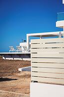 Starlight Villa Guro - 4bd, 4ba, 4min To Beach