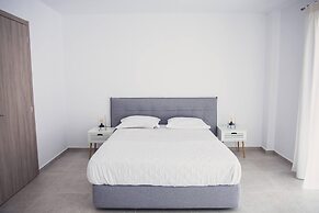 Starlight Villa Guro - 4bd, 4ba, 4min To Beach