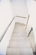 Starlight Villa Guro - 4bd, 4ba, 4min To Beach