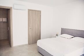 Starlight Villa Guro - 4bd, 4ba, 4min To Beach