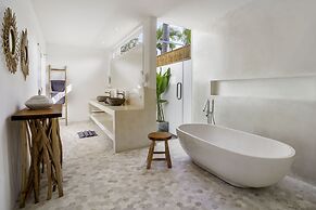 Villa Surga Blue by Alfred in Bali