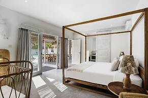 Villa Surga Blue by Alfred in Bali