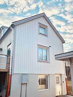 Lovely 3-bed Flat In Stockholm