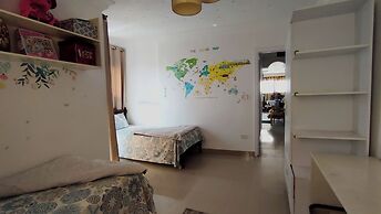 Charming 3-bedroom Apartment in Alexandria With City View