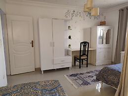 Charming 3-bedroom Apartment in Alexandria With City View