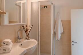 Elegant Residence Ea Bianca Studio Sleeps 2