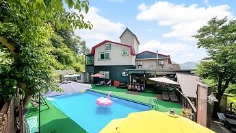 Chuncheon Thegangchon Pension