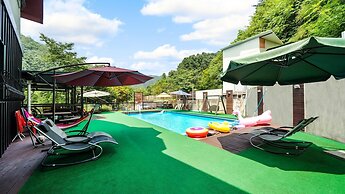 Chuncheon Thegangchon Pension