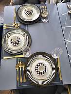 The Royalty Apartment old Town Center