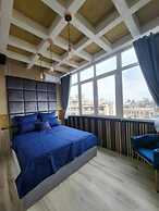 The Royalty Apartment old Town Center