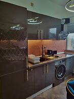 The Royalty Apartment old Town Center