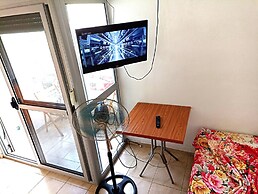 Quiet Apartment by the sea Num9495