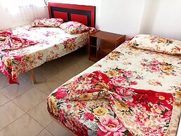 Quiet Apartment by the sea Num9495