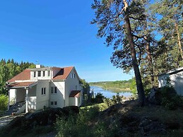 Bjurvik's Villa - Flat 2 - Business Customers Only