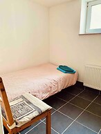 Bjurvik's Villa - Flat 1 - Business Customers Only