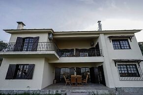Sonia Rustic Mansion - 5bd 30 Sec Walk T