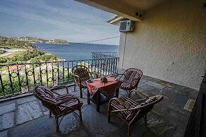 Sonia Rustic Mansion - 5bd 30 Sec Walk T