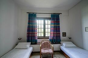 Sonia Rustic Mansion - 5bd 30 Sec Walk T