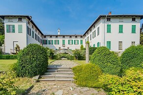 Villa Cardinal Ciceri - Penthouse Apartment
