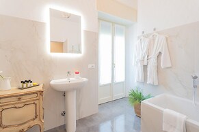 Luxury Apartments in Villa Cardinal Ciceri